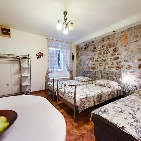 Diocletians Heart Split